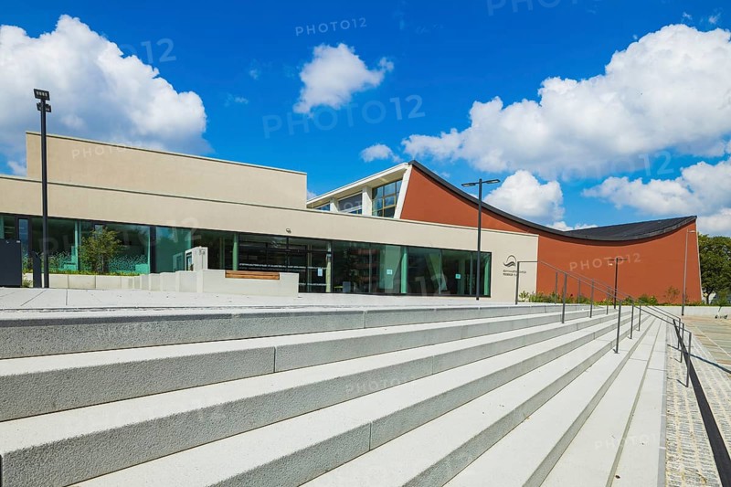 Swimming and diving hall Freiberger Platz