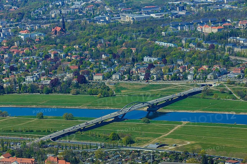 DEU Saxony Dresden (Â© Sylvio Dittrich +49 1772156417) Waldschlösschen Bridge