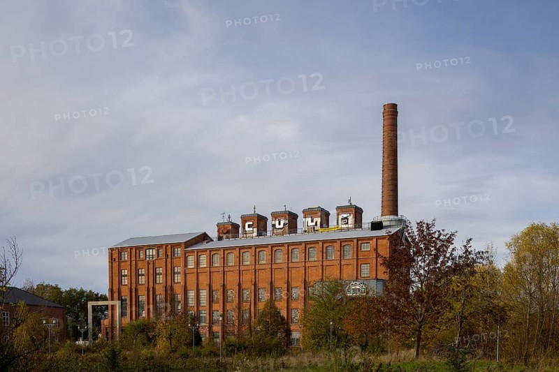 The briquette factory is a piece of the region's industrial history. Coal from the open-cast mine in Wyhra used to be processed into briquettes here. In the 1970s, the plant was used to generate heat for the Bockwitz opencast mine