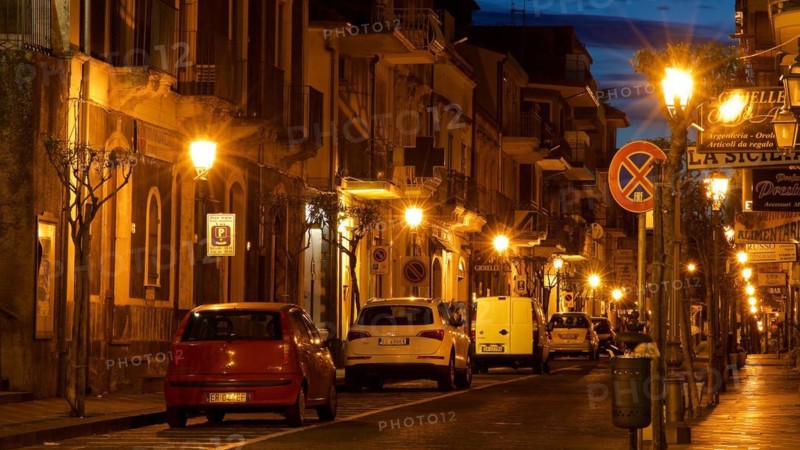 Zafferana Etnea, Artificial street lighting, Dawn, Etna, Volcano, Eastern Sicily, Sicily, Italy, Europe