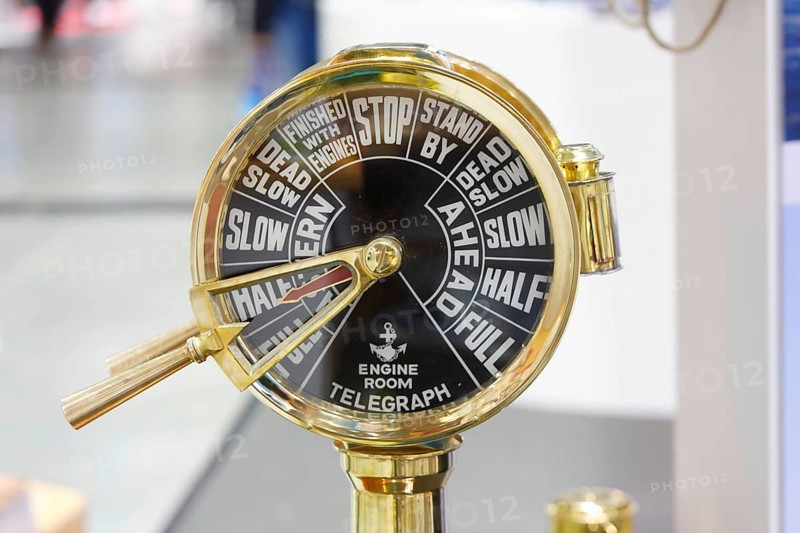 Machine telegraph, device used in shipping to transmit control commands for speed from the bridge to the engine room, symbol photo, Germany, Europe