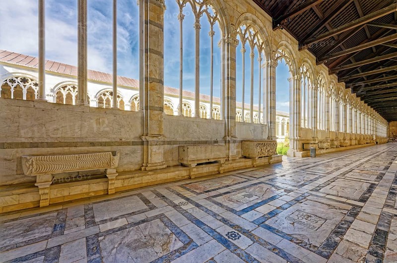 Arcades with Gothic tracery, Camposanto Monumentale monumental cemetery, Miracles Square, Piazza dei Miracoli also Campo dei Miracoli, Piazza del Duomo, Pisa, Tuscany, Italy, UNESCO World Heritage Site, Europe