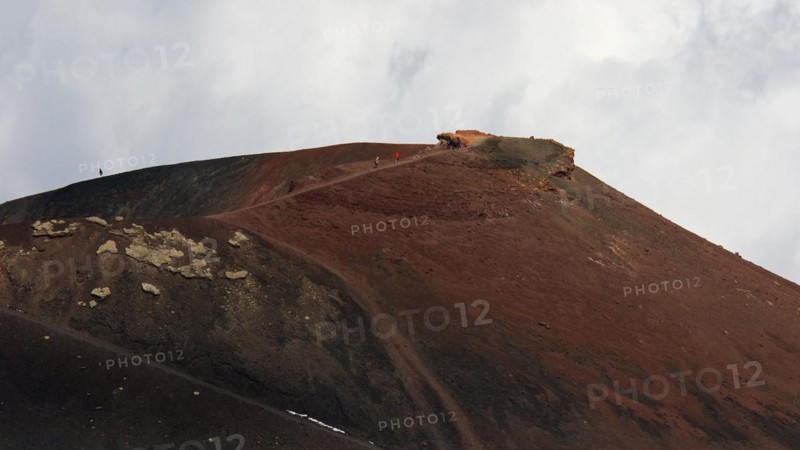 Crateri Silvestri, upper crater, visitor small, Etna, volcano, Eastern Sicily, Sicily, Italy, Europe