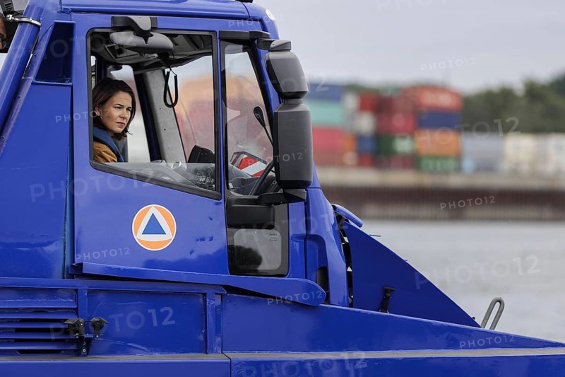 Annalena Bärbock (Bündnis 90 Die Grünen), Federal Minister for Foreign Affairs, photographed during a visit to the THW in Germersheim on a disaster response vehicle, 21.07.2023., Germersheim, Germany, Europe