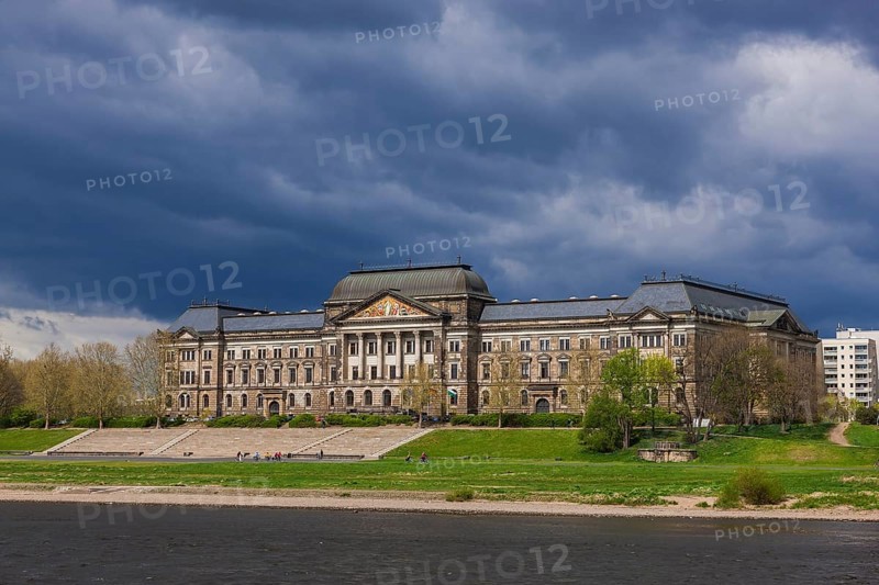 Dresden Ministerial Building