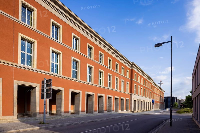 The Gauforum Weimar was built in Weimar, Thuringia, as the only one of several Gaufors planned in Germany during the National Socialist era, and has essentially been preserved. The complex on today's Jorge Semprun Square covers an area of about 40, 000 square metres