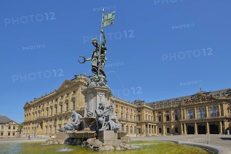 Frankonia Fountain with Frankonia Statue, Franconian Patroness with Flag and Allegory for Franconia, Franconia, Bavarian, Residenzplatz, Residenz, Würzburg, Lower Franconia, Franconia, Bavaria, Germany, Europe