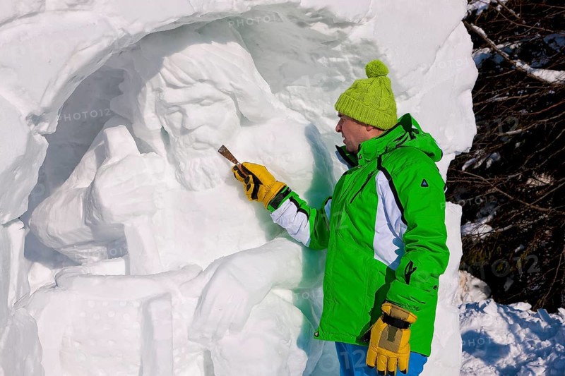 Snow sculpture competition, Hermsdorf