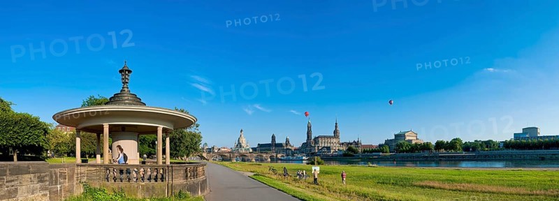 DEU Saxony Dresden Dresden Silhouette
