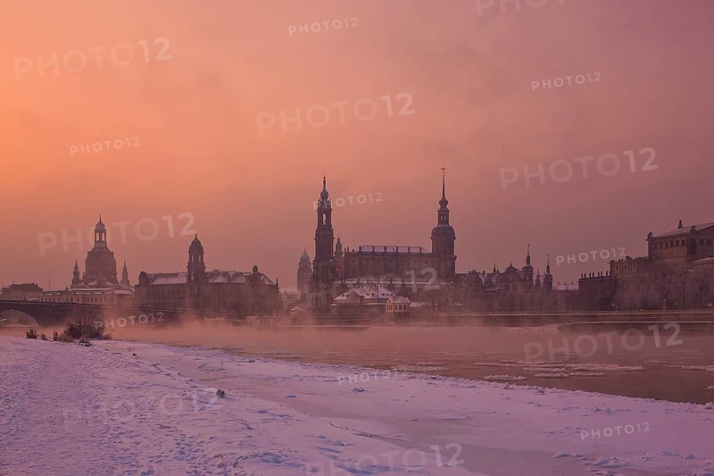 Dresden morning fog over the Elbe