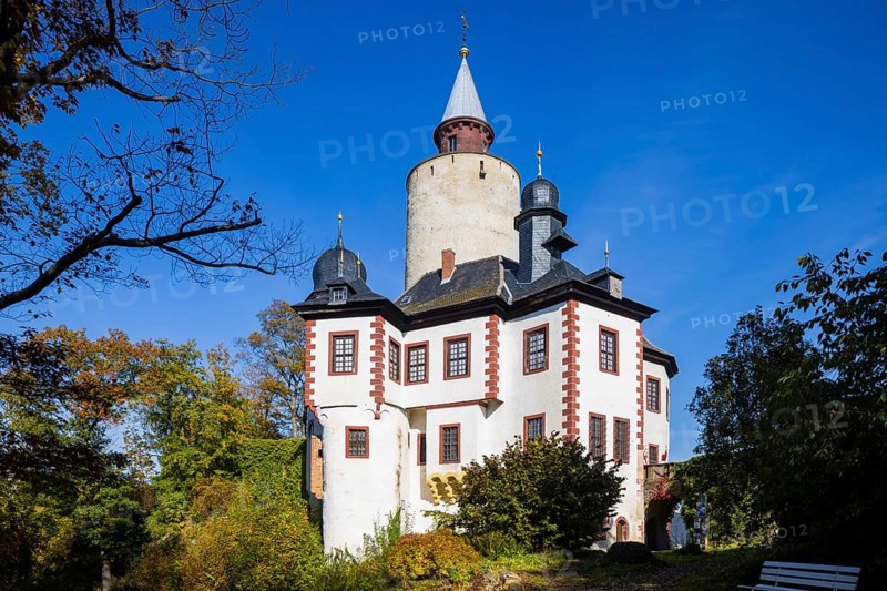 Posterstein Castle, which is over 800 years old, is located in the border triangle of Thuringia, Saxony and Saxony-Anhalt. There is a museum in the castle