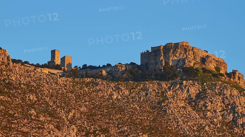 Morning light, Mons Erix, Castello di Venere, close, telephoto, Norman fortress, towers, blue cloudless sky, Erice, Trapani province, mountain, Sicily, Italy, Europe