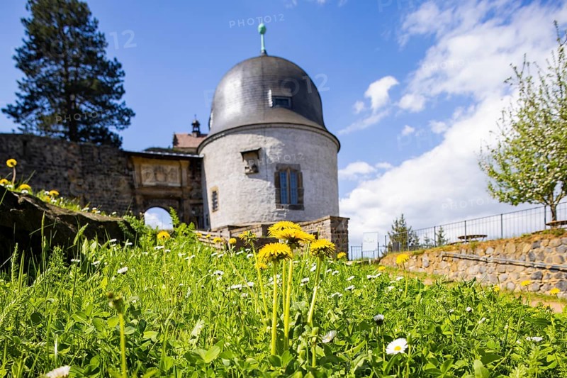 Stolpen Castle, which in its history was converted from a hilltop castle to a palace and later used as a fortress, is located about 27 kilometres east of Dresden, directly south of the historic town centre of Stolpen in the district of Sächsische Schweiz-Osterzgebirge at 356 m above sea level
