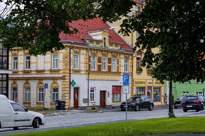 Sluknov (German Schluckenau) is a town in the Okres DÄ›ÄÃ­n in the Ãšstecky kraj in the Czech Republic. Market place