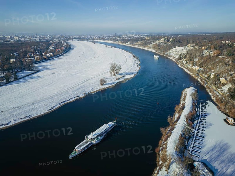 Passenger steamer Leipzig at the Elbe bridge Blaues Wunder