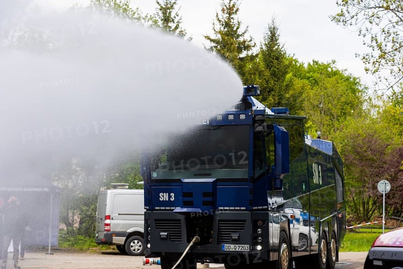 Joint press event of the Saxon State Ministry of the Interior and the Saxon State Ministry of Energy, Climate Protection, Environment and Agriculture Minister of the Interior Armin Schuster and Minister of the Environment Wolfram Günther provided information on how to better prepare for the next forest fires. Water cannons of the police, which can also be used to fight fires