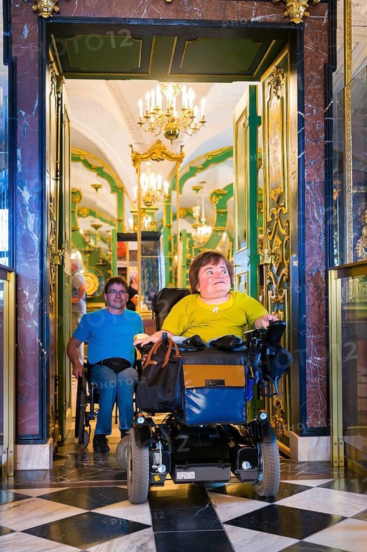 Wheelchair users in the Green Vault