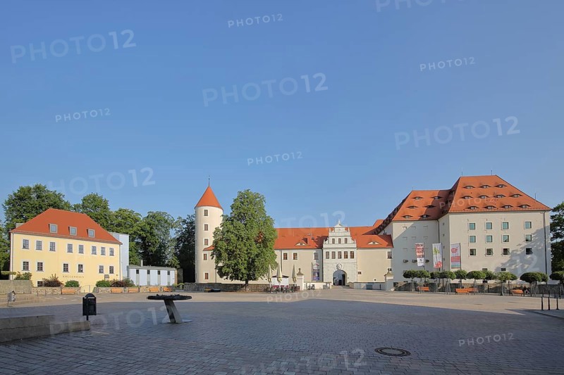 Castle Square with Renaissance Freudenstein Castle and Krügerhaus, Freiberg, Saxony, Germany, Europe