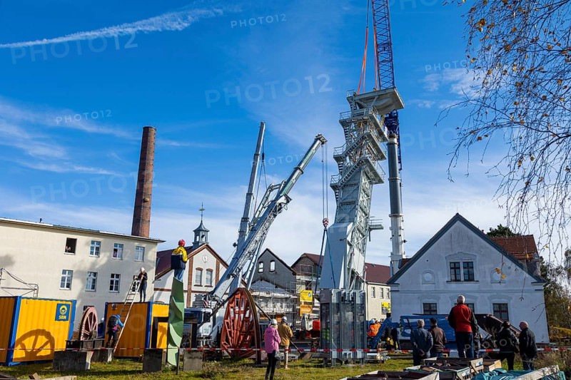 After its restoration, the 34-metre-high winding tower of the rich mine has been lifted back into place with heavy-duty cranes. The Freiberg silver mine is part of the research and teaching mine of the TU BergAkademie Freiberg. The Freiberg deposit was the basis for the development of mining and metallurgy in Saxony