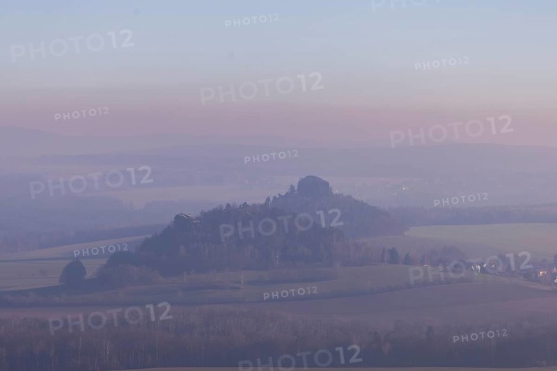 Schrammsteine in Saxon Switzerland, view to the Kaiserkrone and the Zirkelstein
