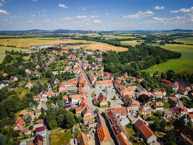 Weissenberg is located about 16 km east of the large district town of Bautzen north of the Strohmberg on the Löbauer Water