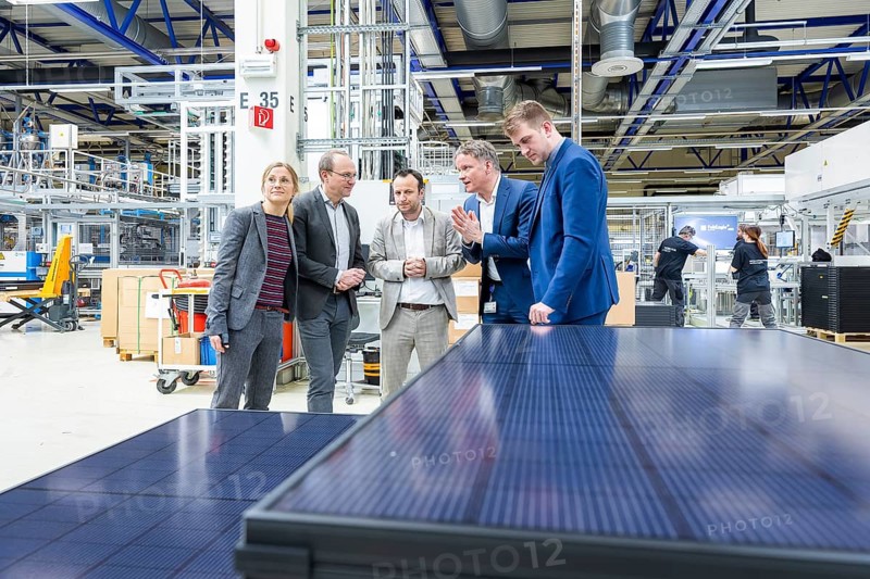 Ministerial visit to MeyerBurger Freiberg