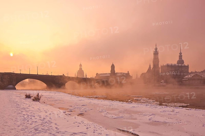 Dresden morning fog over the Elbe