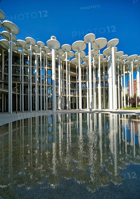 Säulengarten, SAB Forum, new building Sächsische Aufbaubank, Leipzig, Saxony, Germany, Europe