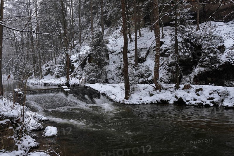 Kirnitzsch weir at the historic Buschmühle inn, Saxon Switzerland, Elbe Sandstone Mountains, Saxony, Germany, Europe