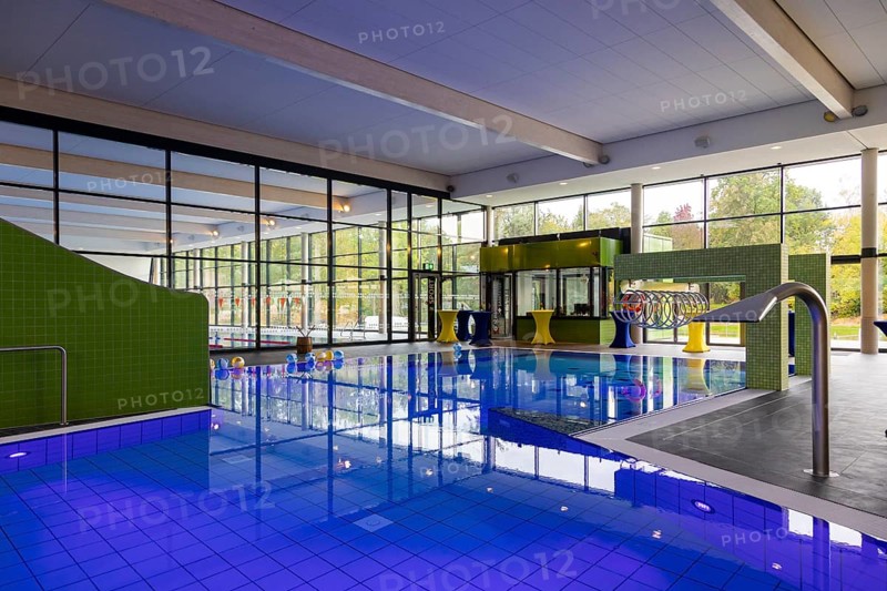 New swimming pool opens in Dresden The city of Dresden invested 23 million euros for a new outdoor pool and indoor pool with diving hall