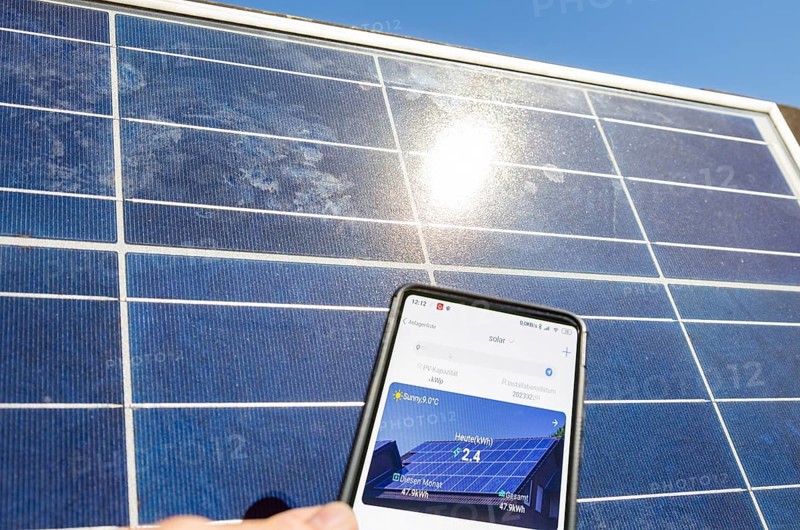 Solar power system, with an app the solar power yield can be controlled at any time
