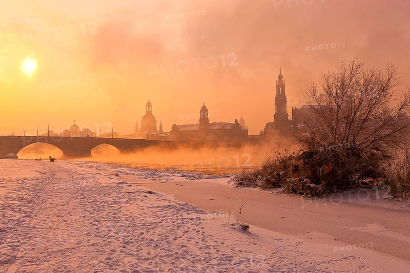 Dresden morning fog over the Elbe