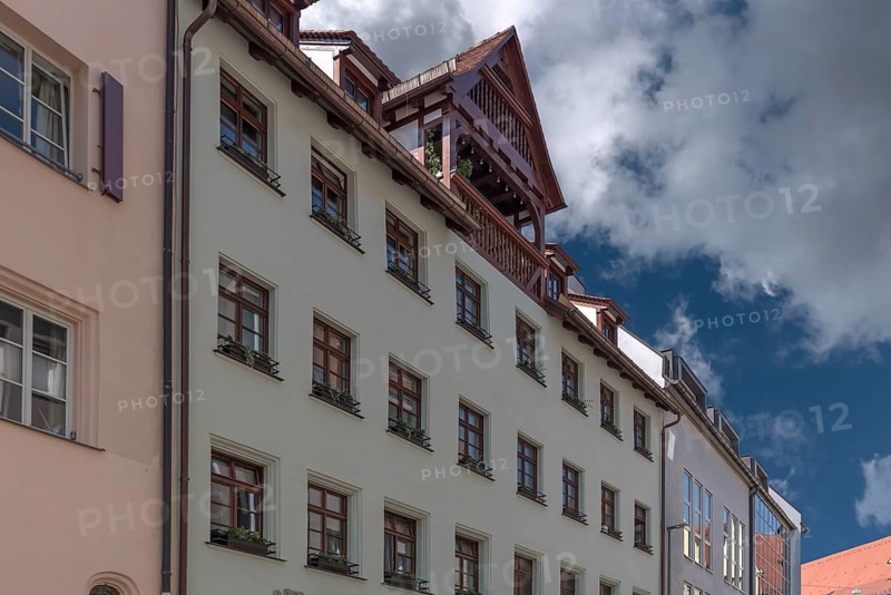 Historic residential and commercial building with dormer window, Hintere Ledergasse 43, Nuremberg, Middle Franconia, Bavaria, Germany, Europe