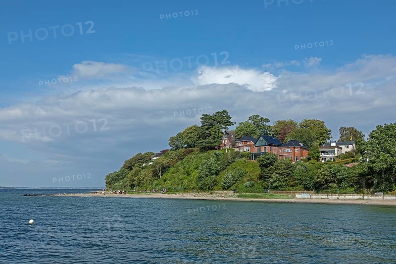 Houses above the beach, trees, Glücksburg, Schleswig-Holstein, Germany, Europe