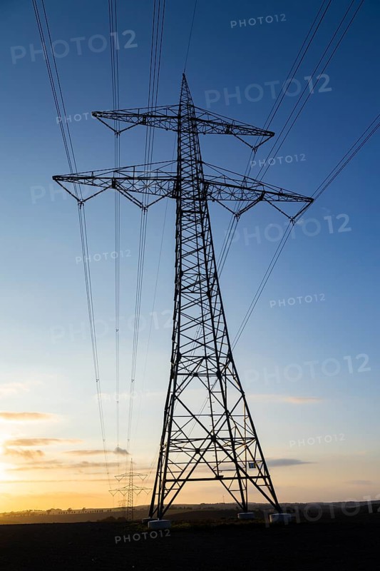 Overhead line near Ölsa in the Osterzegebirge mountains