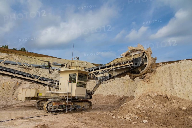 Kaolin - raw material not only for porcelain