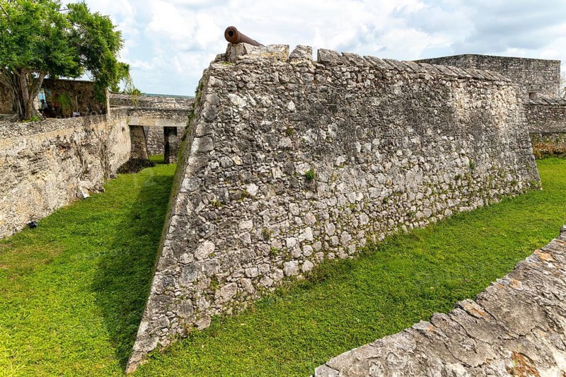 Spanish colonial fortification, Fort de San Felipe, Bacalar, Quintana Roo, Yucatan Peninsula, Mexico, Central America