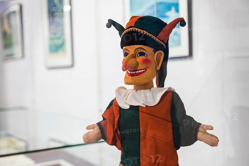 On the occasion of Heinz Fülfe's 100th birthday, a special exhibition on the life and work of the popular puppeteer was shown at the Pirna City Museum. He was known to a wide audience from children's television in the GDR. Hand puppet Kasper with carved head, by Wolfgang Hänsel
