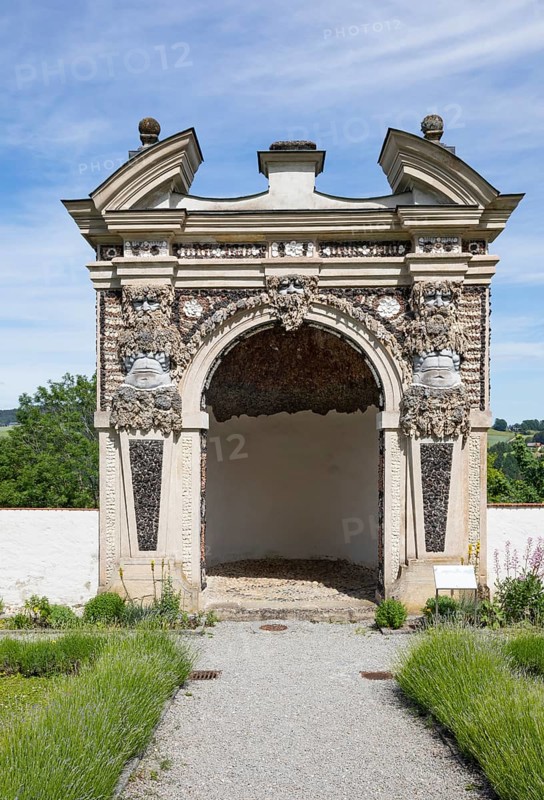 Paradise Garden with Garden Grotto, Neuburg am Inn Castle, Neuburg am Inn, Lower Bavaria, Bavaria, Germany, Europe