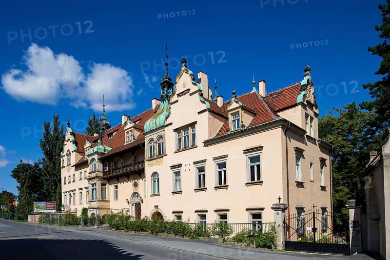 Cotta is a district of the municipality of Dohma in the district of Sächsische Schweiz-Osterzgebirge, Saxony. It is located at the foot of the Cottaer Spitzberg and is divided into Grosscotta (also: Cotta A) and Kleincotta (also: Cotta B) . Cotta is the name-giver of the Cotta sandstone, a type of Elbe sandstone quarried there, among others.Castle and Church