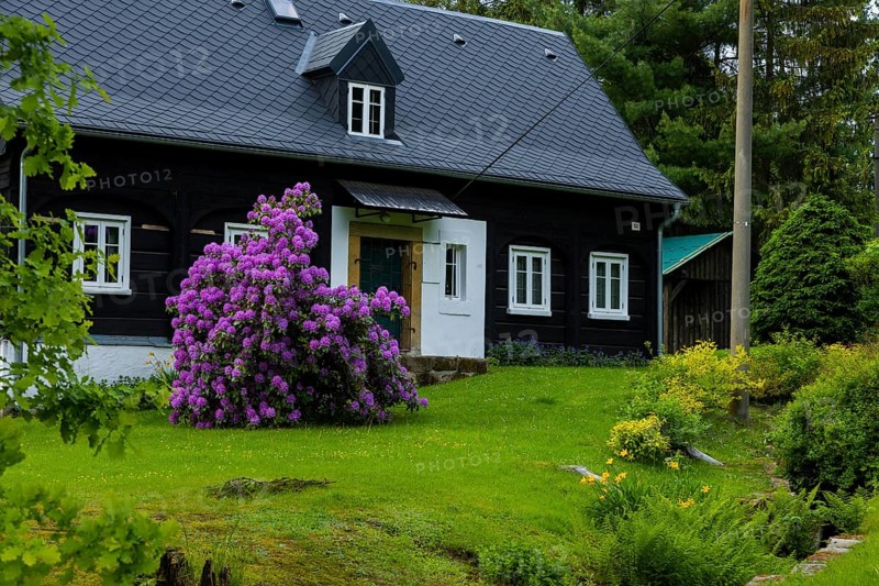 Kyjov (German Khaa) is a district of Krasna LÃ­pa in the Okres DÄ›ÄÃ­n in the Czech Republic. The village lies on the western edge of the Bohemian Lowlands. There are numerous listed half-timbered houses here