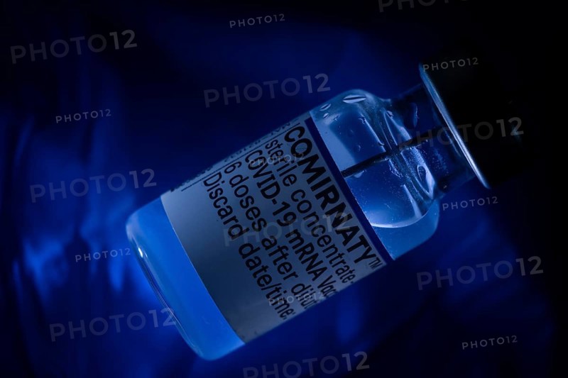 Symbol image Corona vaccine Comirnaty