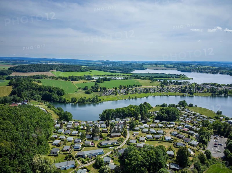 The Pöhl dam is the second largest dam in Saxony in terms of storage capacity and the third largest in terms of the height of the dam structure above the foundation and the water surface area. The dam is used for flood protection, service water supply, low water elevation, energy generation, recreation and as a transport structure