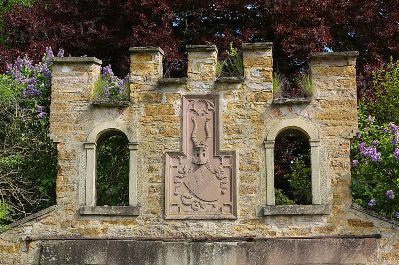 Dotternhausen Castle, Cotta's Castle, Dotternhausen Castle, historical building, noble residence, detail, wall with coat of arms, stone relief, Dotternhausen, Zollernalbkreis, Baden-Württemberg, Germany, Europe