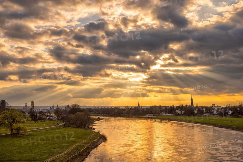 View from the Waldschlösschen Bridge over the Elbe to Dresden's Old Town