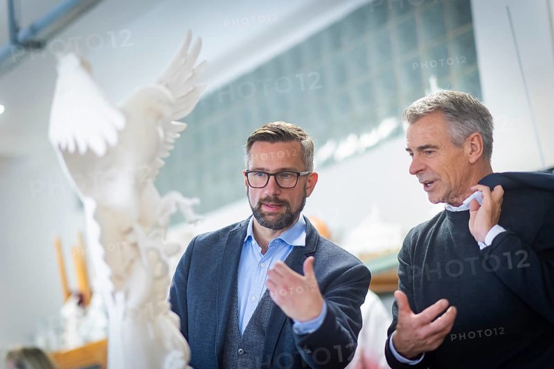 Meissen is the oldest porcelain manufactory in Europe and has stood for unique craftsmanship since its foundation in 1710. Martin Dulig, Minister of State for Economic Affairs, Labour and Transport of the Free State of Saxony, Dr Tillmann Blaschke, Managing Director of Staatliche Porzellanmanufaktur Meissen GmbH