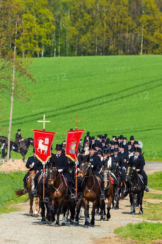 Easter riding procession in Crostwitz, Easter riding in Lusatia. Procession from Crostwitz to Panschwitz Kuckau. Every year at Easter, around 5 processions take place in Lusatia, each with around 200 riders. The Catholic Church continues old Sorbian rites here. Thousands of spectators watch the impressive processions on horseback