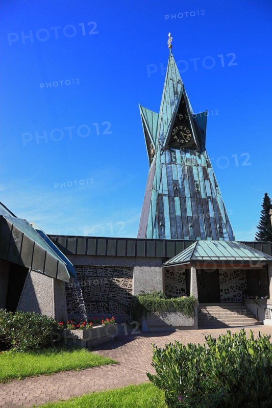 Cathedral of the Franconian Forest, St. Laurentius Church at Buchbach, architect Gerhard Mantke, Steinbach am Wald municipality, Kronach district, Upper Franconia, Bavaria, Germany (date of photograph may differ)