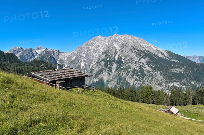 Alpine huts of the Priesbergalm in front of the Watzmann in the Berchtesgaden National Park, Bavaria, Germany, Europe