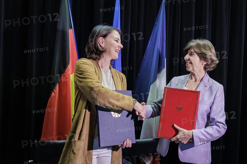 Annalena Bärbock (Bündnis 90 Die Grünen), Federal Minister for Foreign Affairs, and Catherine Colonna, Minister for Foreign Affairs of France, taken at the joint signing of the Franco-German agreement on cross-border vocational training in Lauterbourg, 21.07.2023., Lauterbourg, Germany, Europe